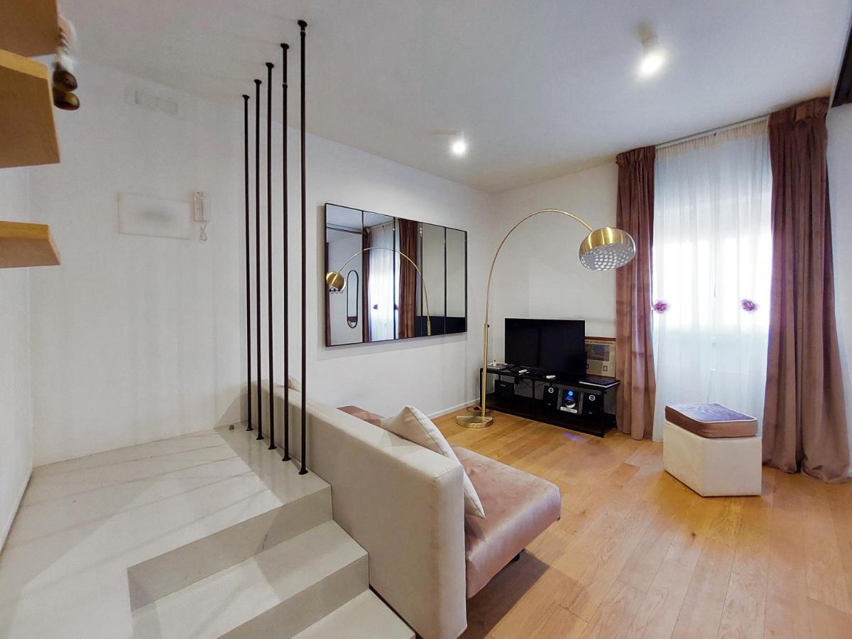 Piazza Di Spagna - Suite Donata, Strollingโรม ภายนอก รูปภาพ